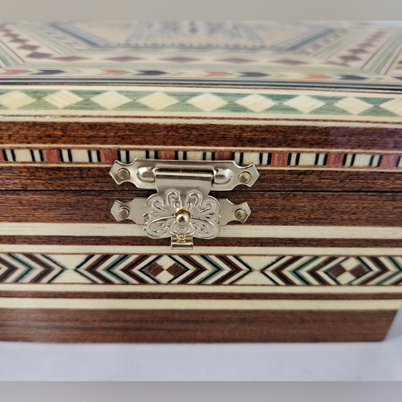 Wooden Mosaic Hexagonal Marquetry Jewelry Box From Spain- NWOT - Picture 4 of 11